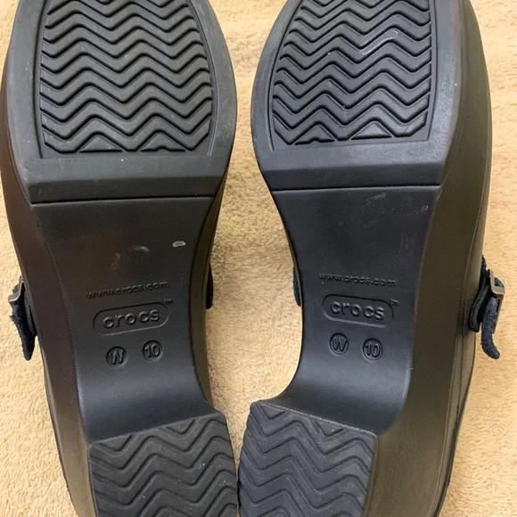 Crocs Clogs - Picture 8 of 8